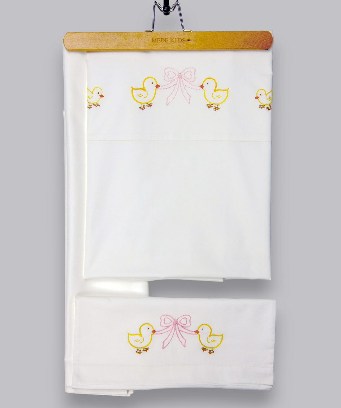 02007 HANDMADE EMBROIDERED CHICKS BED SET ( 80 x 120 cm )