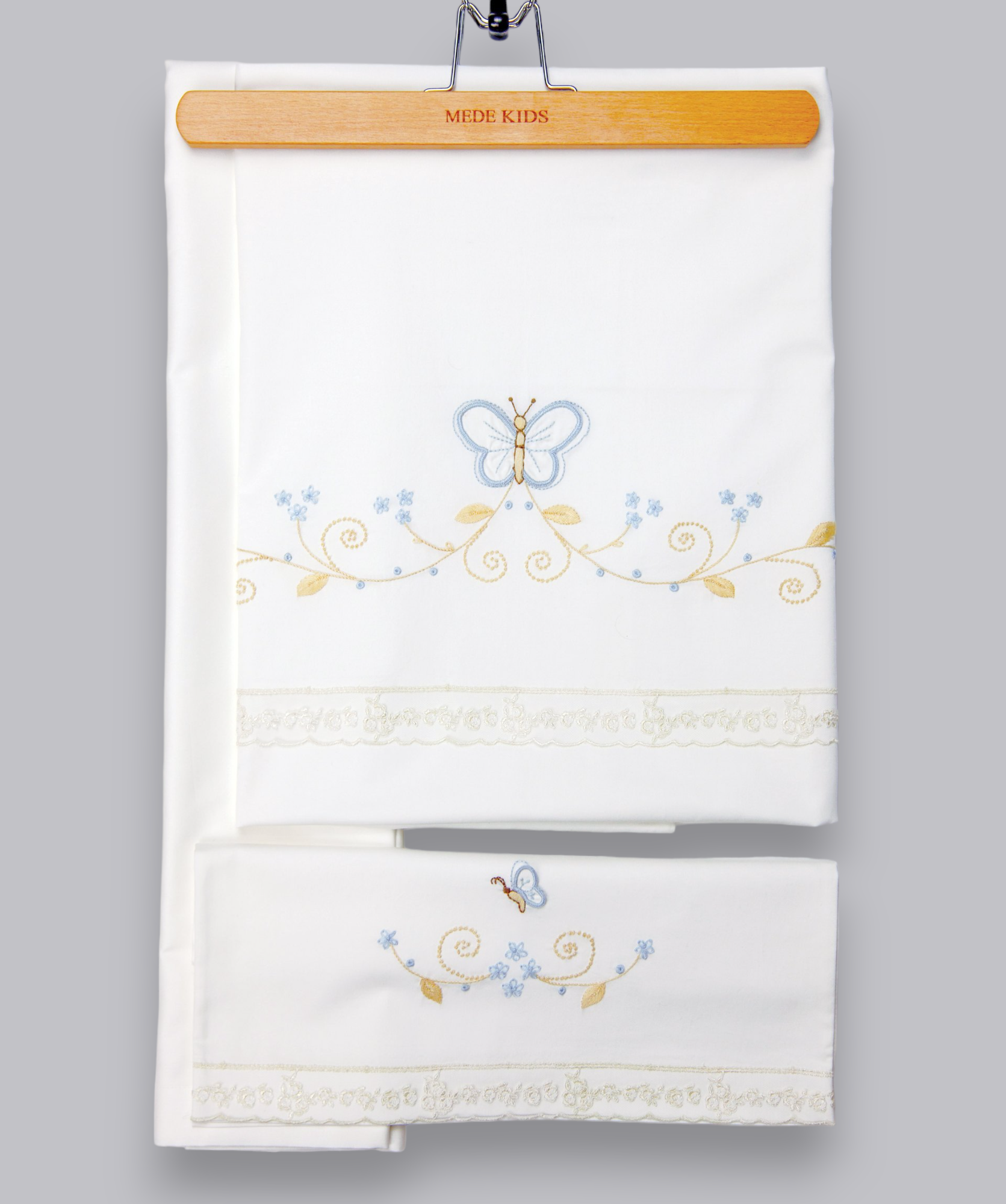 02025 HANDMADE EMBROIDERED BUTTERFLY BED SET ( 80 x 120 cm )