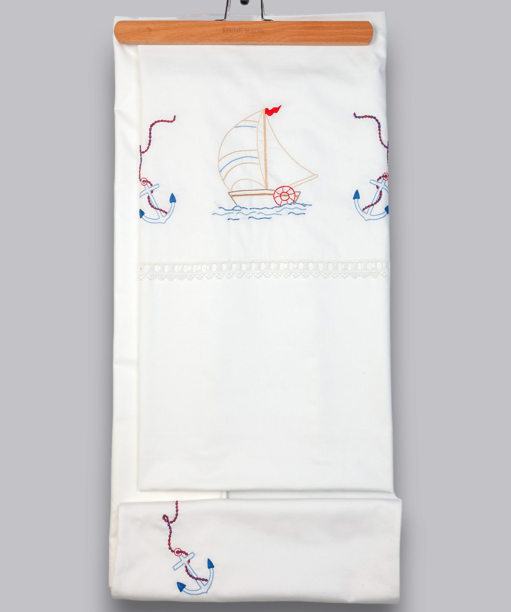 02035 HANDMADE EMBROIDERED SAILING BOAT BED SET ( 80 x 120 cm )