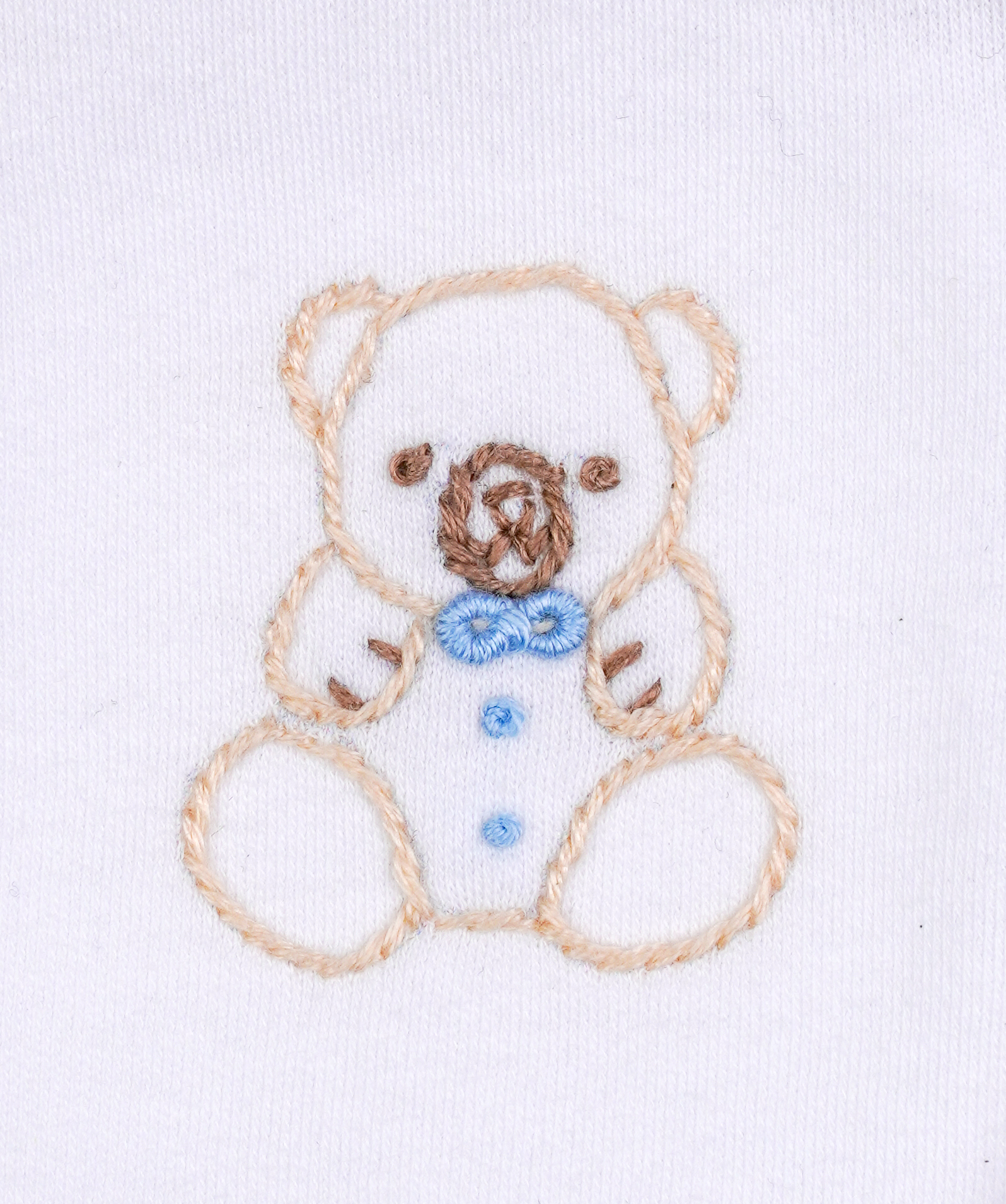 41017 BABY BEAR HANDMADE EMBROIDERY NEWBORN OUTFIT 5-PCS SET