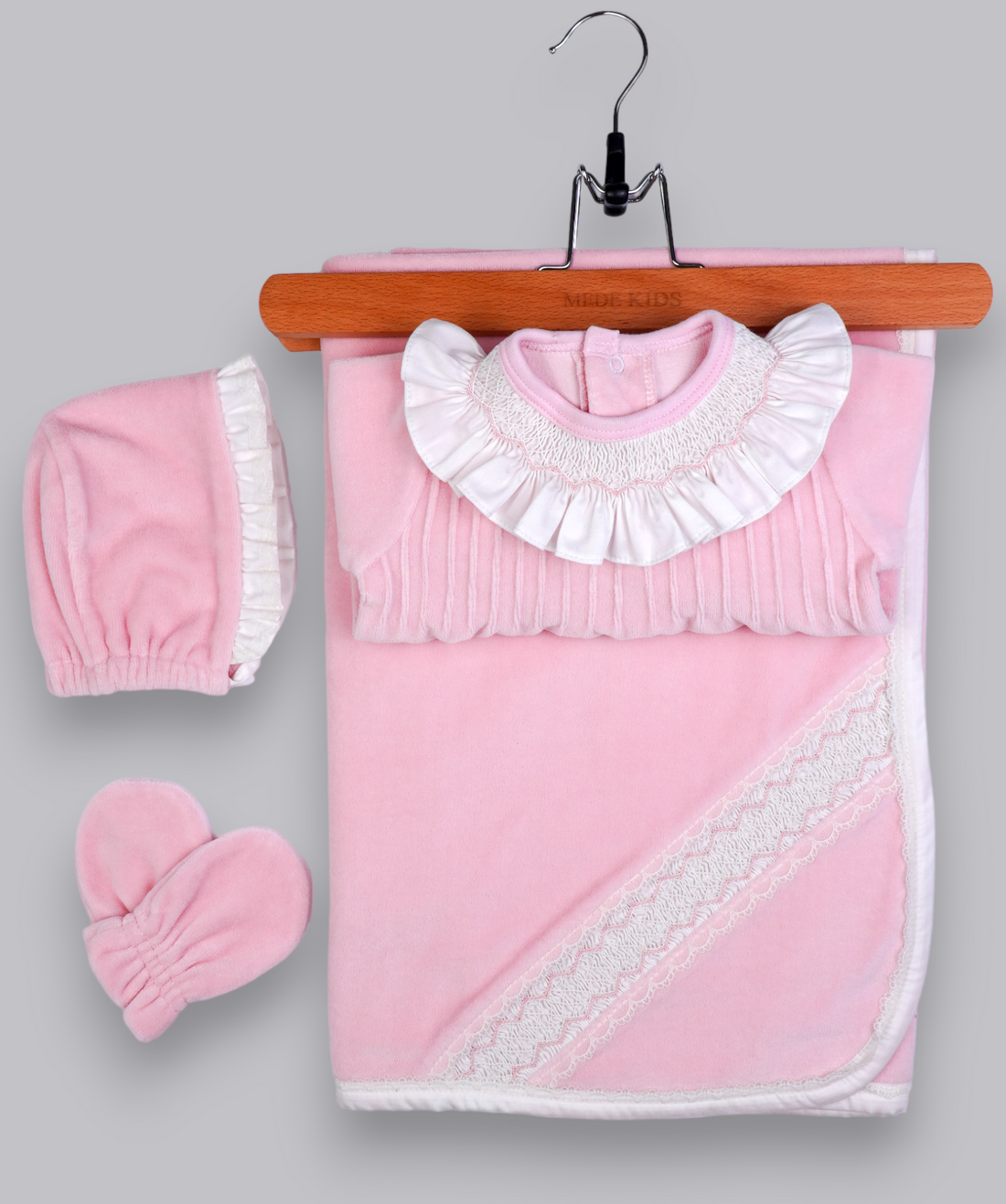 53002 VELVET PLITING COLLAR HANDMADE EMBROIDERY NEWBORN OUTFIT 5-PCS SET