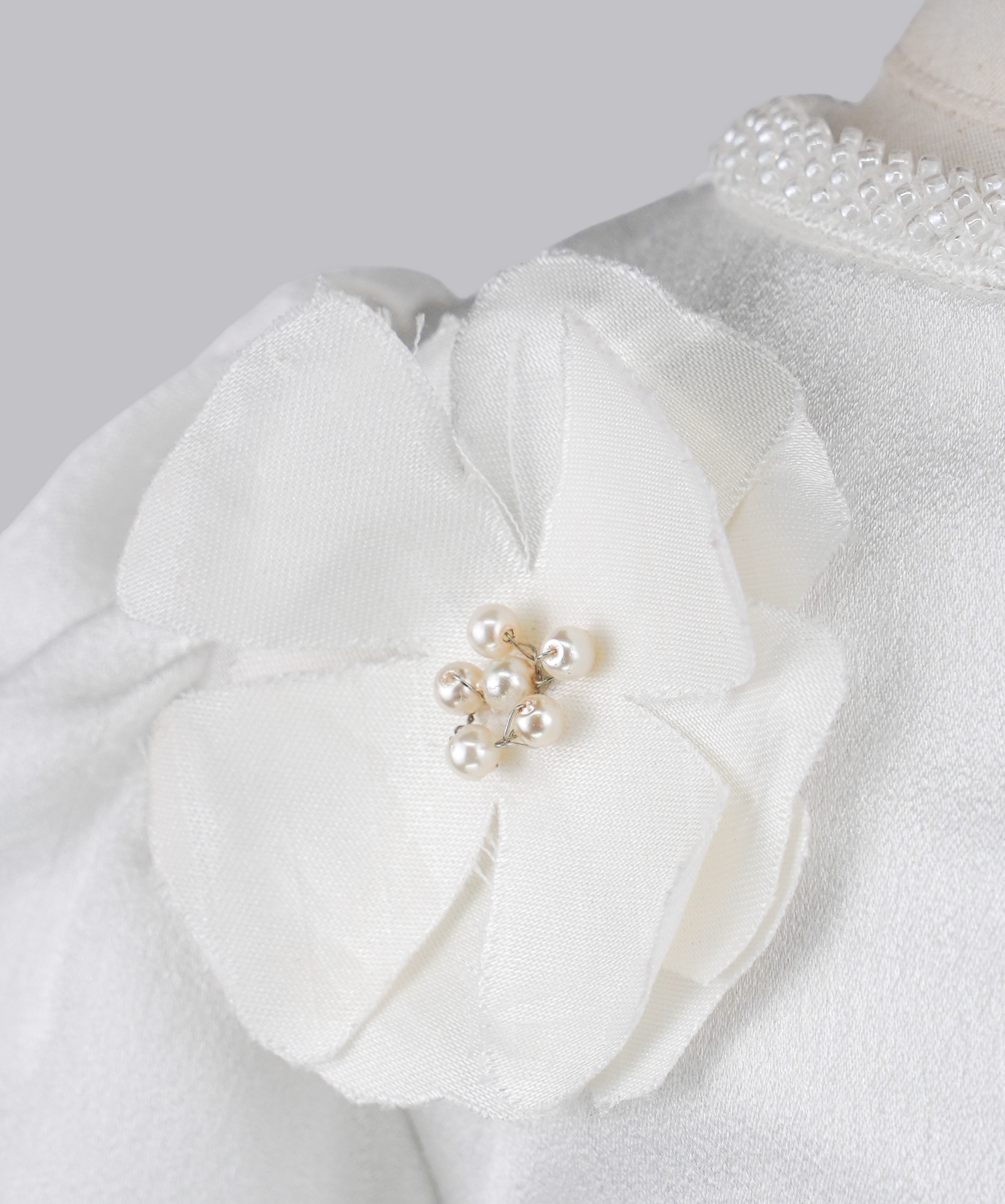 04091 WHITE ROSE WITH PEARLS HANDMADE BABY GIRL DRESS