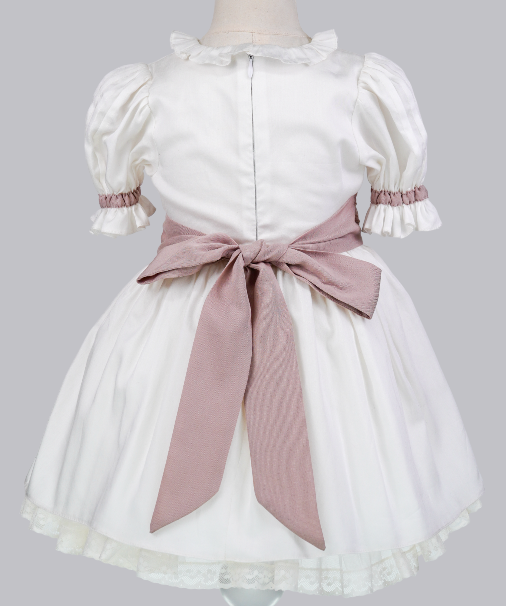 04118 WHITE CLASSIC HANDMADE BABY GIRL DRESS WITH BELT