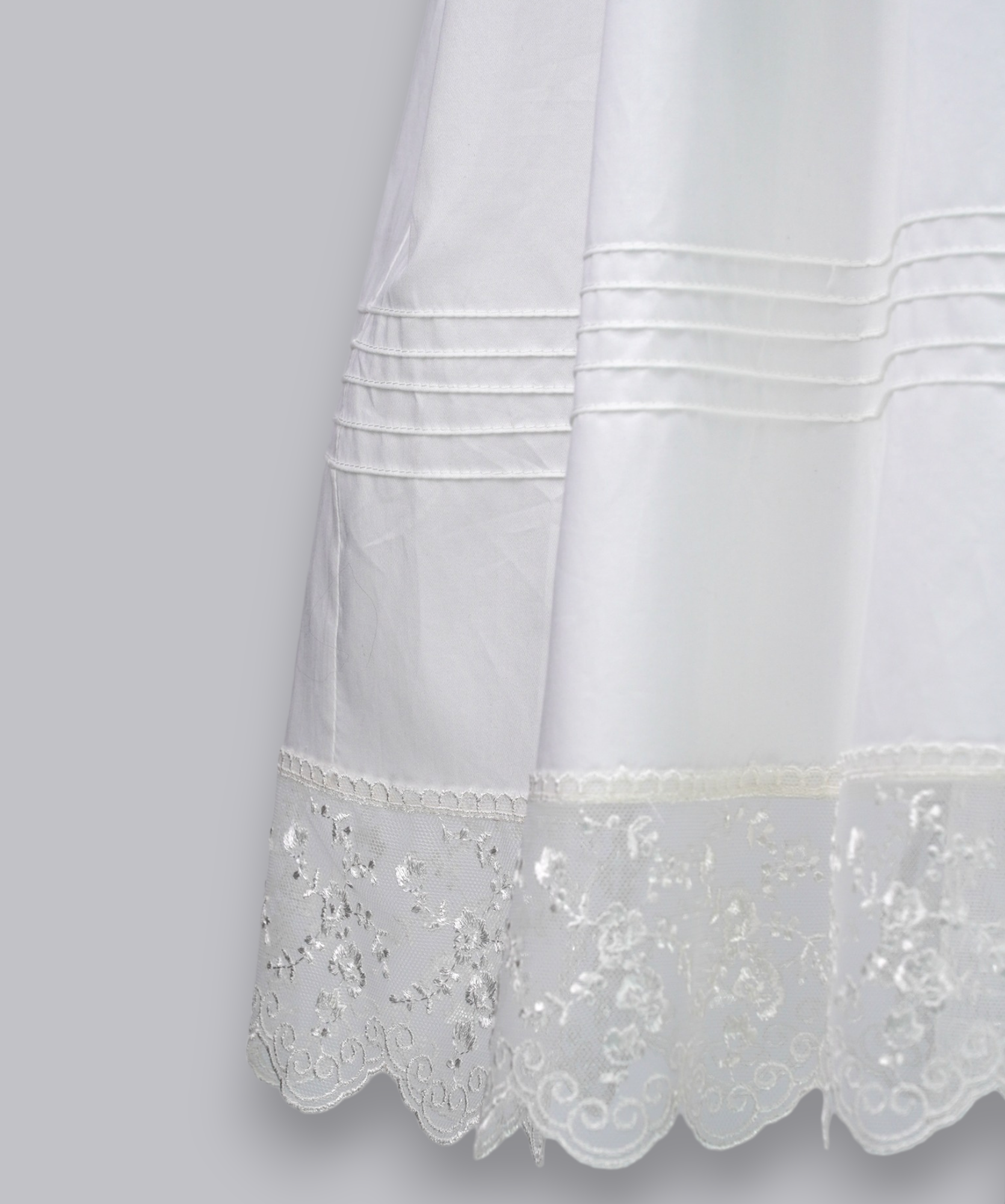 04123 LUXURY EMBROIDERY CHRISTENING GOWN BABY GIRL DRESS