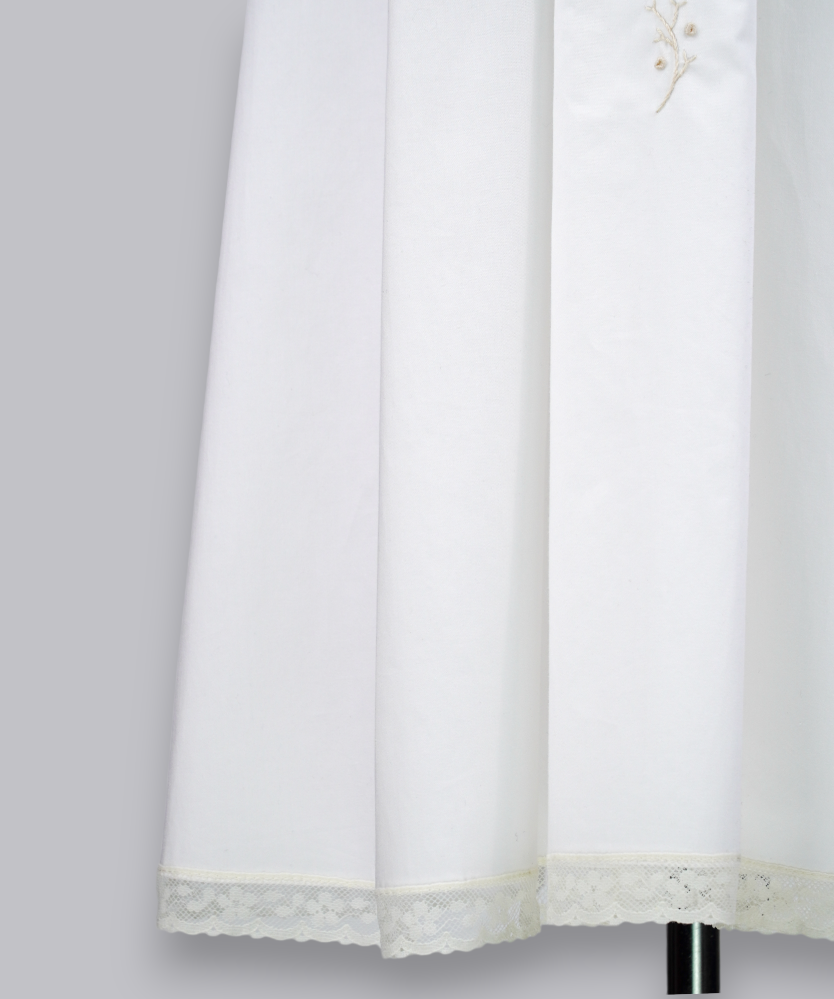 04121 LUXURY EMBROIDERY CHRISTENING GOWN BABY GIRL DRESS