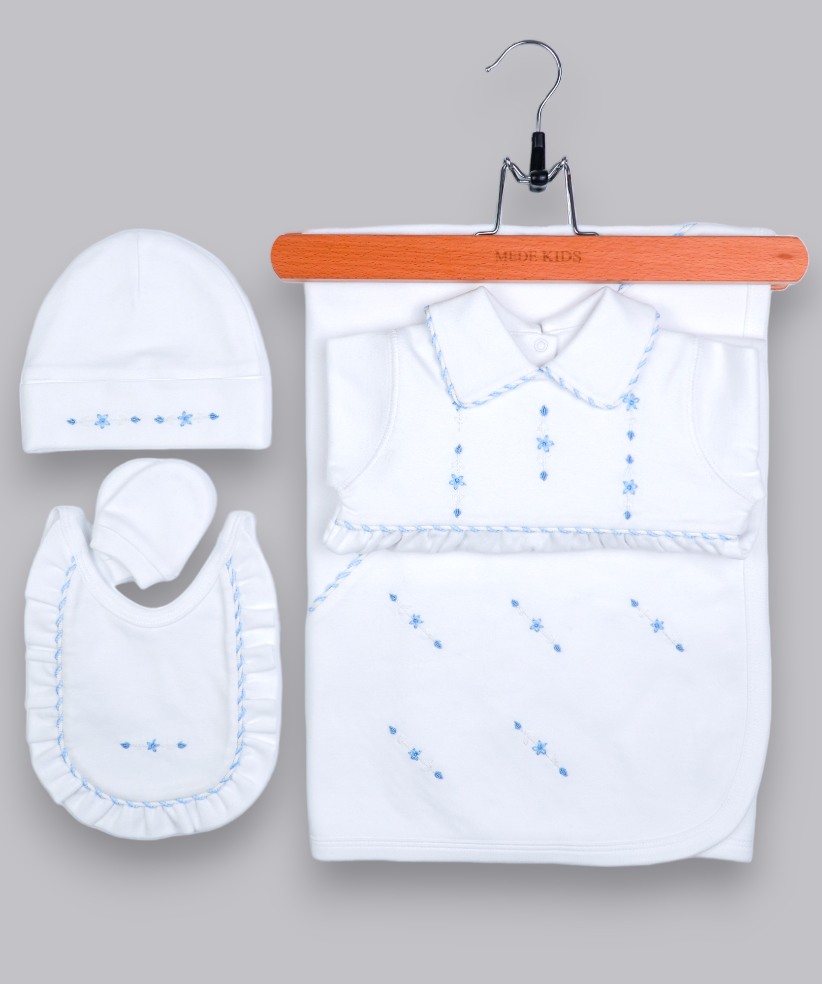 41028 STARS HANDMADE EMBROIDERY NEWBORN OUTFIT 5-PCS SET