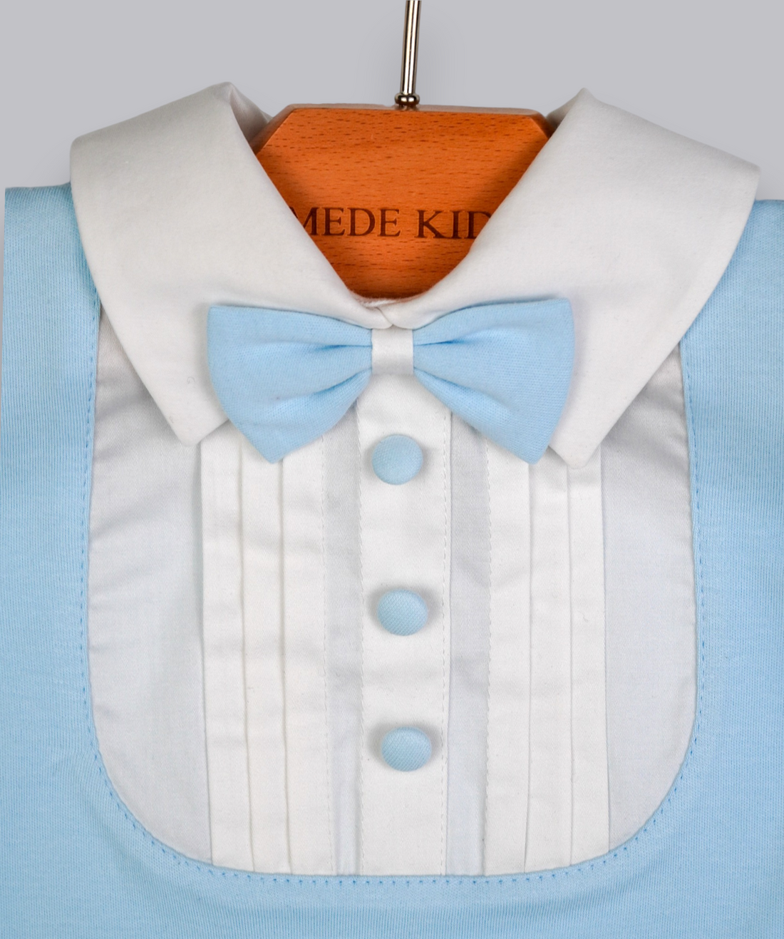 41019 BOW TIE HANDMADE EMBROIDERY NEWBORN OUTFIT 5-PCS SET LIGHT BLUE