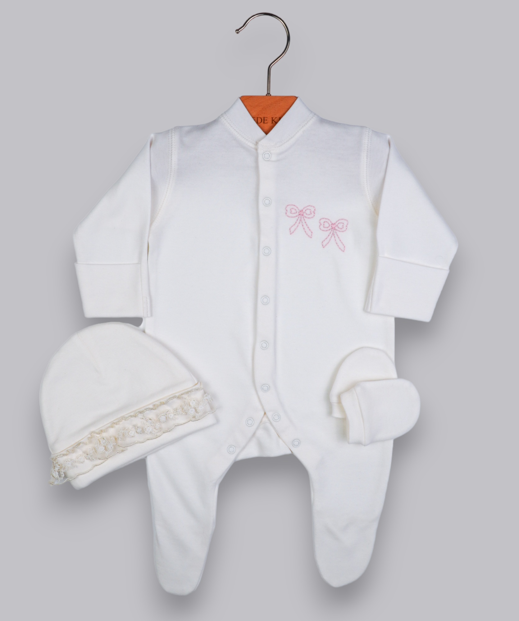 41023 RIBBON HANDMADE EMBROIDERY NEWBORN OUTFIT 5-PCS SET PINK