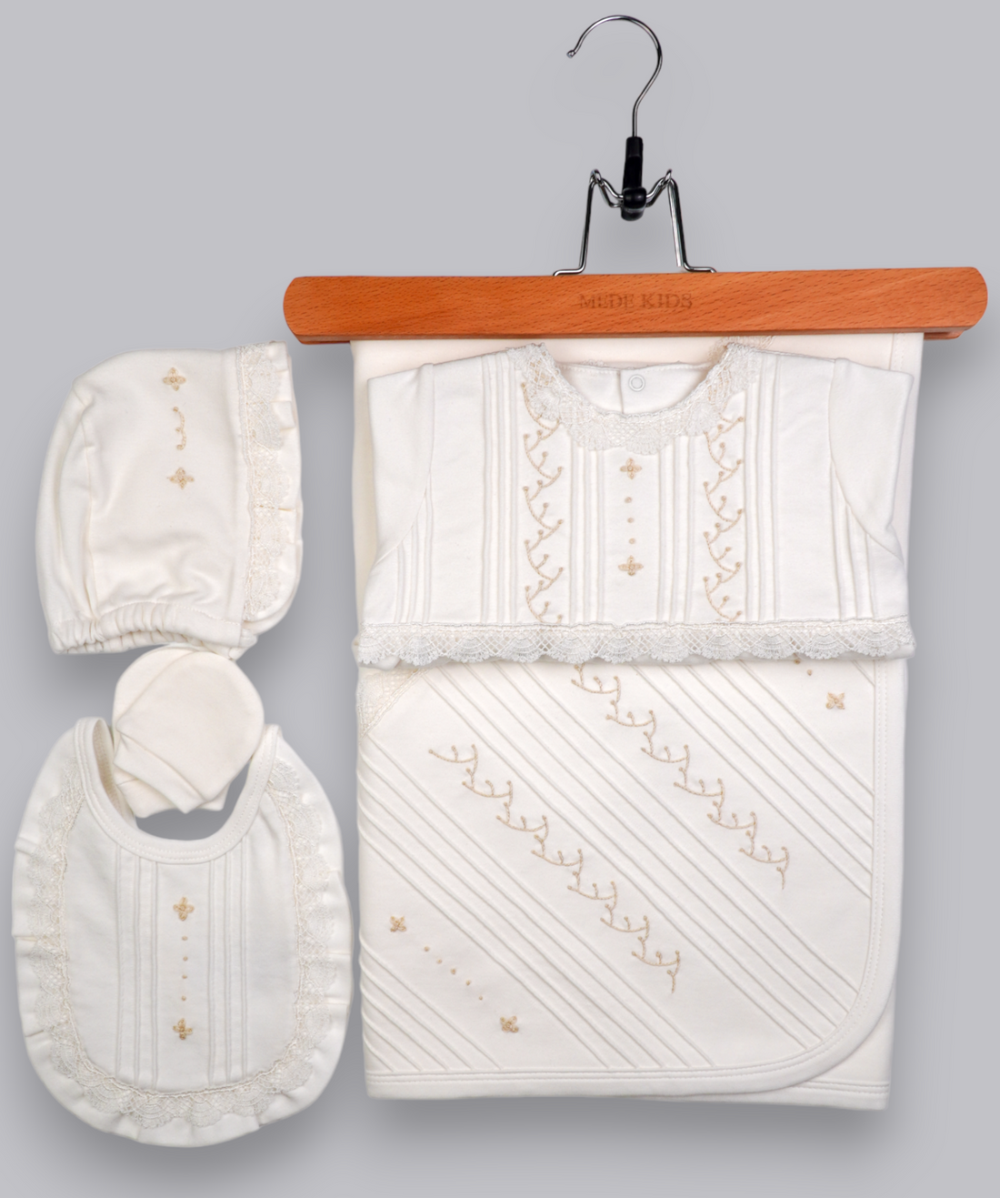 41030 WATERWAY HANDMADE EMBROIDERY NEWBORN OUTFIT 5-PCS SET