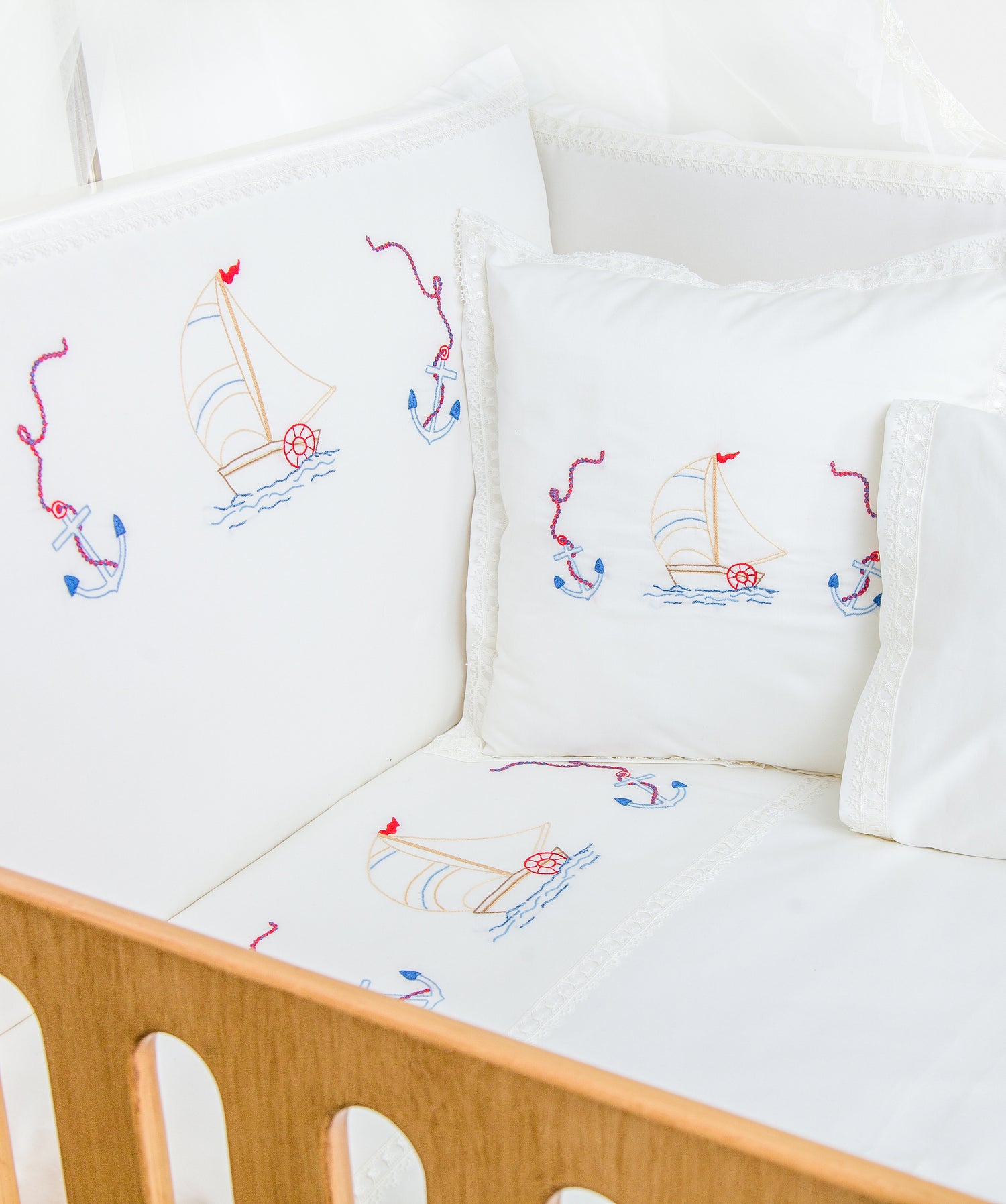 006 LUXURY HANDMADE EMBROIDERED SAILING BOAT BED SET