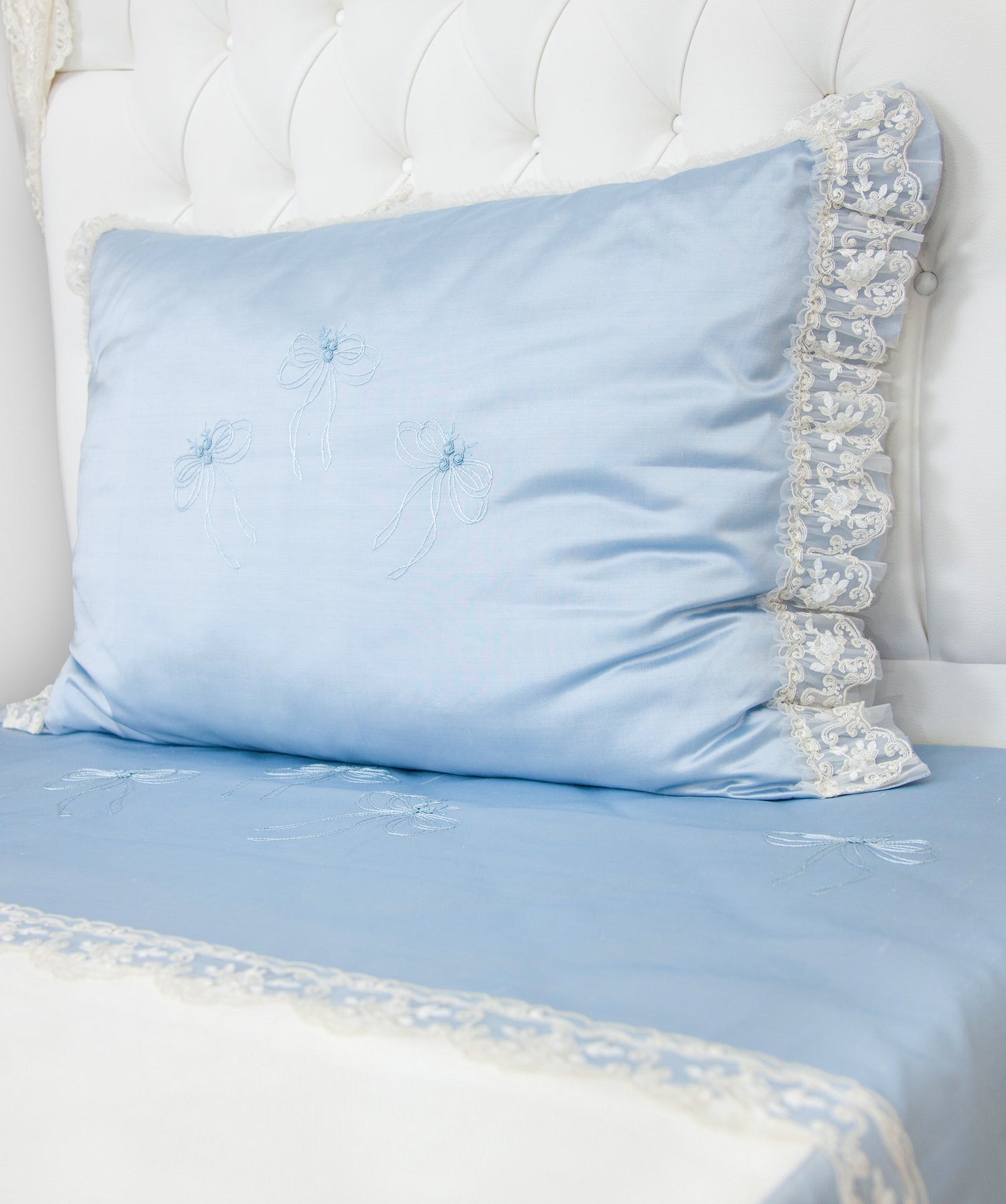 008 LUXURY HANDMADE EMBROIDERY NATURAL SILK MOTHER BEDDING SET BLUE